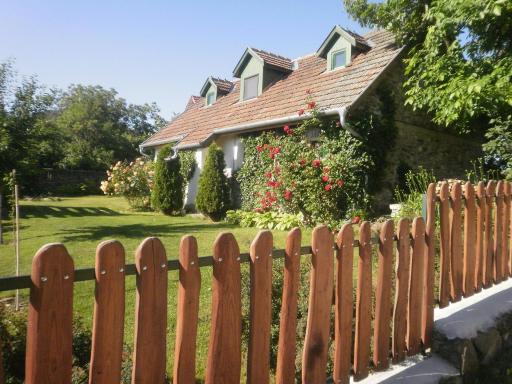 Kapolcs Cottage - Housity