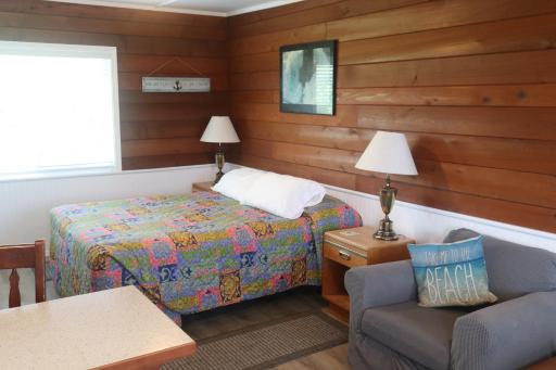 The Lowtide Motel - Housity
