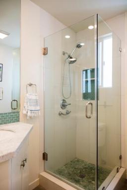 Oceanfront Oasis - Housity
