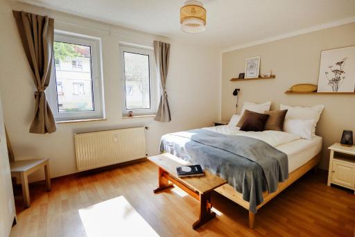 Moderne Fewo mit Balkon und Parkplatz - salt apartments - Housity