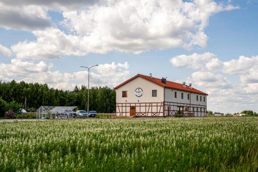Stajnia Smaku - Housity