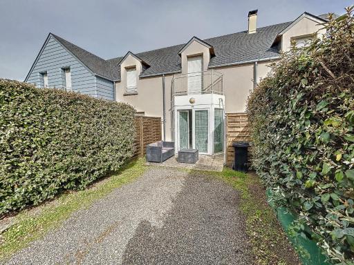 Charmante maison à 150m de la plage, 2 chambres, jardinet, proche Jullouville et St Pair-sur-Mer - FR-1-361-33 - Housity