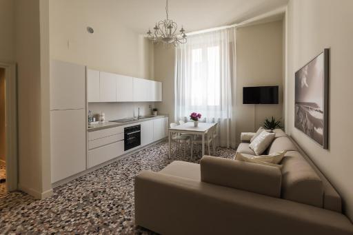 Alighieri Theatre Charming Suite - Housity