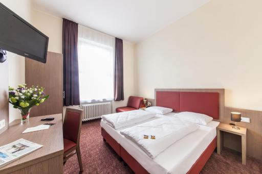 Hotel Maxim Düsseldorf City - Housity
