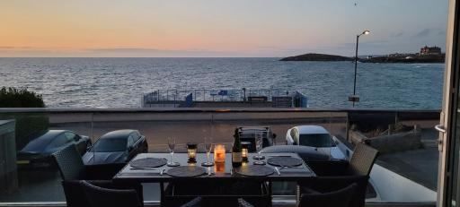 4 Fistral Beach Apartments, Newquay, TR7 1FR - Housity