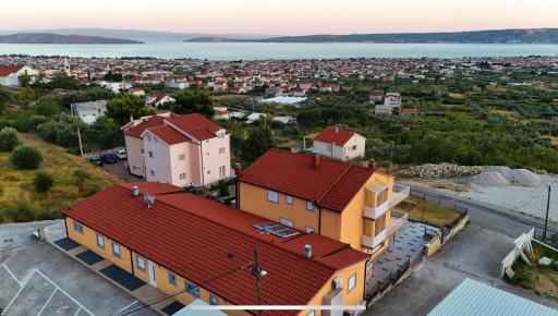 Apartments and rooms Niki 2 - Hizvo