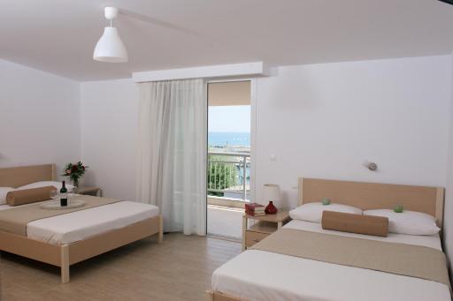 Protea's Seacret Sea View Studios - Housity