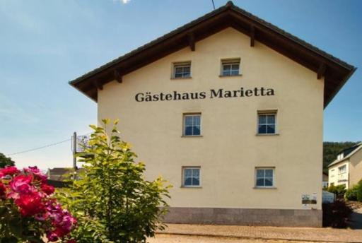 Gästehaus Marietta - Housity