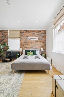 City Centre Entire Studio Apartment - Housity