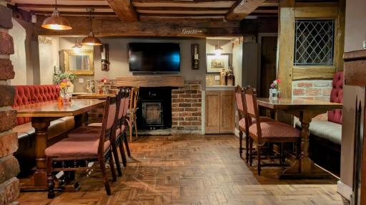 The Plough Inn & Restaurant - Housity