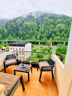 Lovely Alps ski apartment on Alpe Adria bike trail - Housity