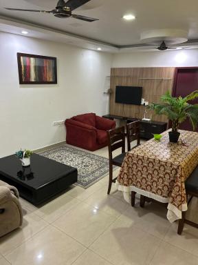 Airport Inn - Housity