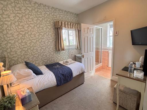 The Mayfair guest house self catering - Housity