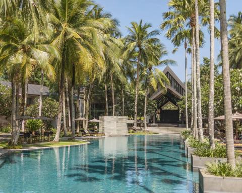 Twinpalms Surin Phuket Resort - Housity