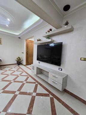 Comfy 2 Bedrooms Apartment in Cairo 83 - Hizvo
