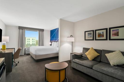 Comfort Suites Bentonville - Rogers - Housity