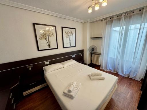 Apartamento Reyes de España / Free Parking & Wi Fi - Hizvo