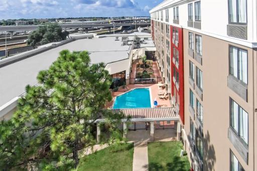Wyndham Houston Sugarland - Housity