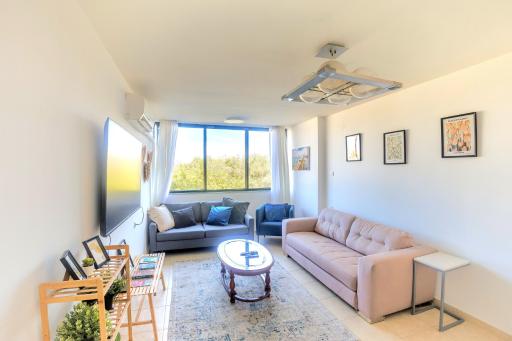 YaffoTLV Beach - Bright 2 Bedroom Apartment WITH SHELTER - Housity