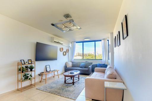 YaffoTLV Beach - Bright 2 Bedroom Apartment WITH SHELTER - Housity