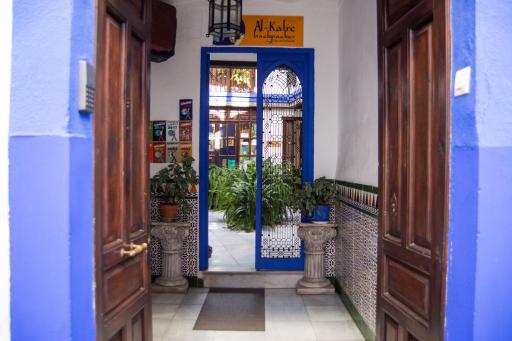 Backpacker Al-Katre - Housity