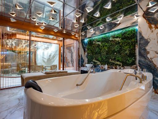Grand Hotel & Therme Veliko Tarnovo - Housity