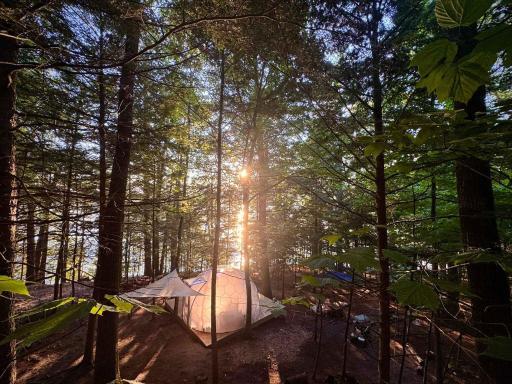 Island Glamping in a Luxury Tent in Maine - Housity