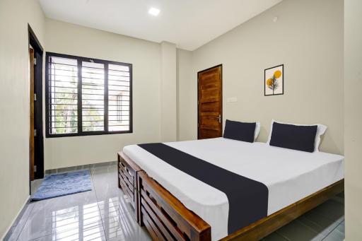 Hotel O SOUPARNIKA RESIDENCY - Housity