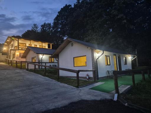 Popas Momaia - Housity