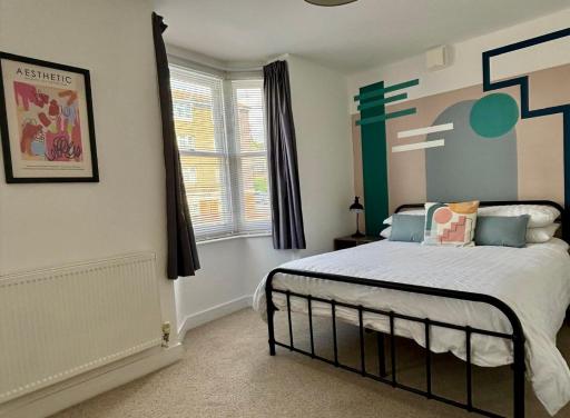 Kemp Town Sea View Balcony Apartment - Housity