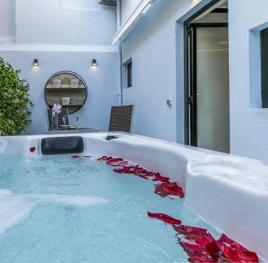 Cardal Luxury by SpotOn Apartments - Housity