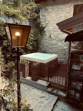 Il borghetto di Torno - Housity