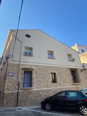 Casa rural Montichelvo - Housity
