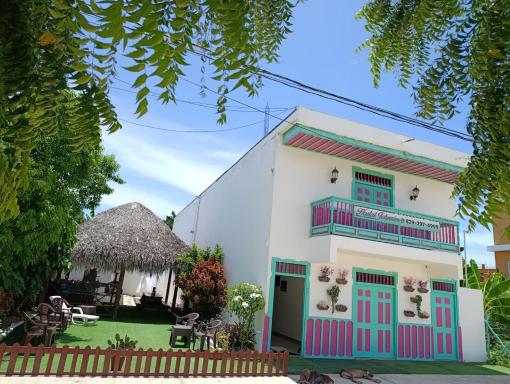 Hostal Johnnier Macao Punta Cana - Housity