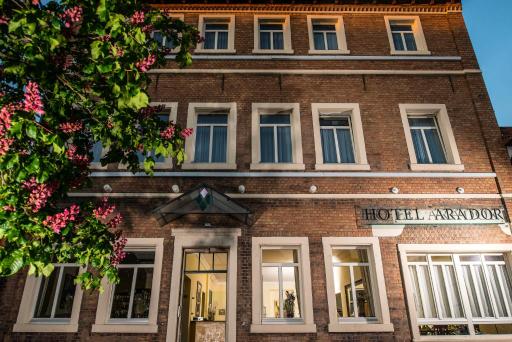 Hotel Arador - Housity