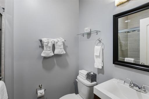 Hotel Chicago West Loop - Housity