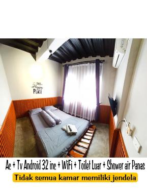 Cilacap Guest House , Penginapan lokasi strategis di Depan terminal bus cilacap - Housity