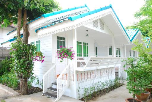 Baan Luang Harn - Housity