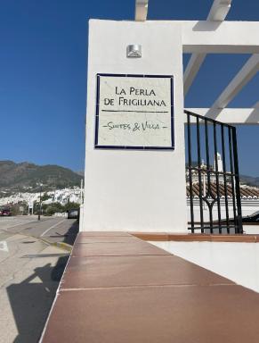 La Perla de Frigiliana Suites & Villa - Housity