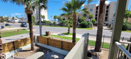 Bahama Mama House - Housity