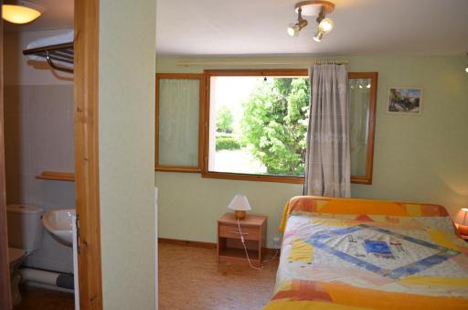 Auberge du tilleul chambres de campagne dans la région lacs et cascades - Housity