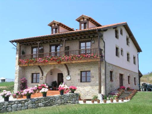 Costa Trasmiera - Housity