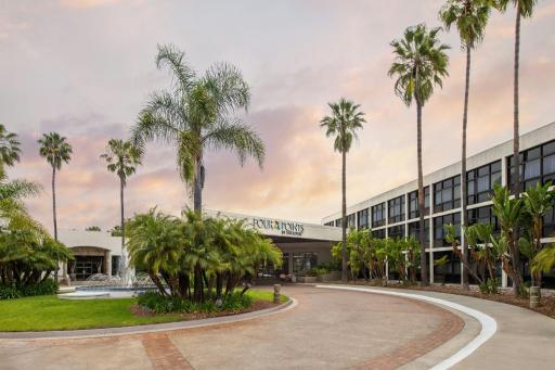 Four Points by Sheraton San Diego - Housity