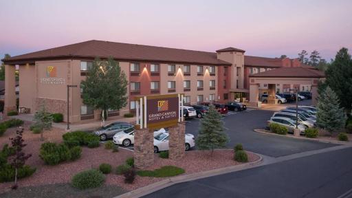 Holiday Inn Express & Suites Grand Canyon, an IHG Hotel - Housity