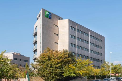 Holiday Inn Express Sant Cugat, an IHG Hotel - Housity