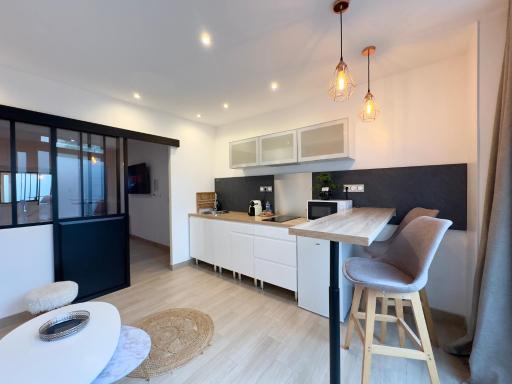 Le Nid de la Chouette - Gare & Cité by Apparts Spa Dijon - Housity