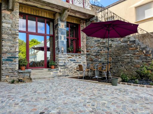 La Forge - plain-pied, terrasse et calme à La Gacilly - Housity