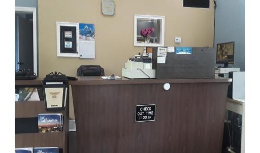 OYO Hotel Tallahassee Downtown - Housity