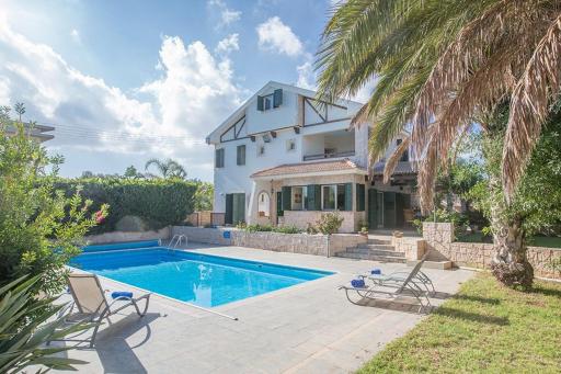 Villa Matronas Titan - Stunning 5 Bedroom Protaras Villa with Private Pool - Close to the Beach - Housity