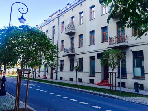 Stacja Centrum - Housity